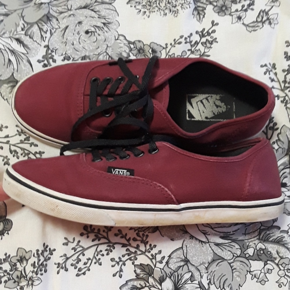 VANS Off The Wall Sneakers Size 6